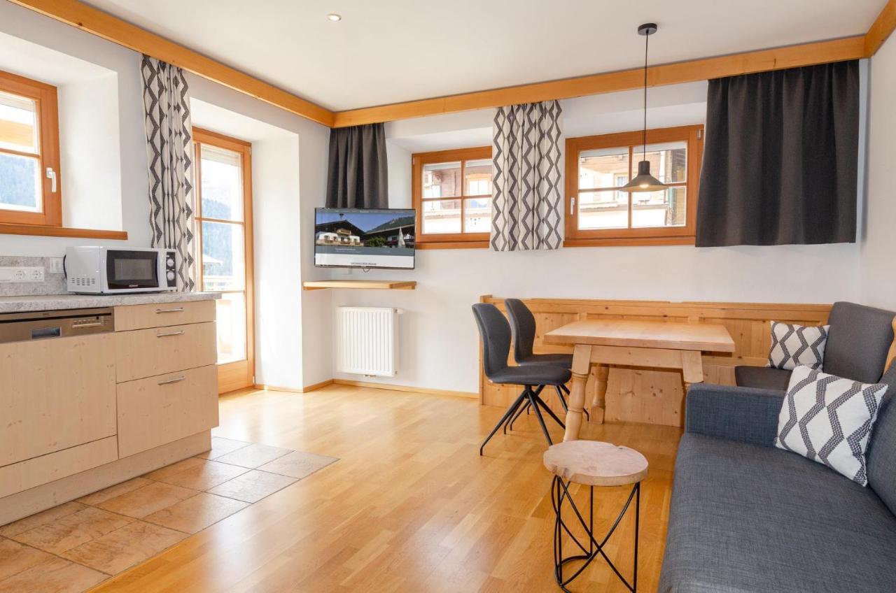 Tierwarthof Apartment Fieberbrunn Ruang foto